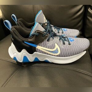 Men’s Nike Giannis Immortality Sneakers (Size 12)